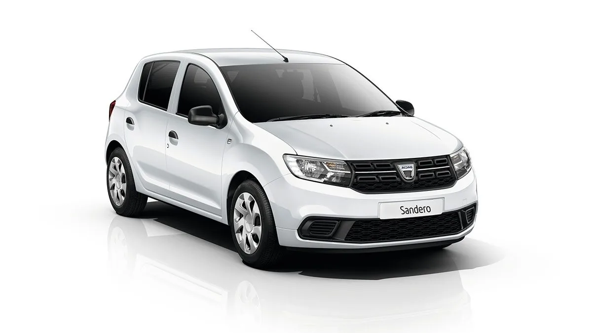 Compact car available to rent from Mad’Cris